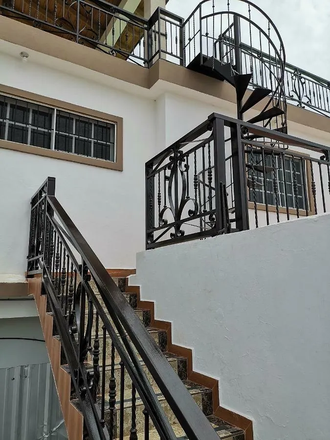 Susana'S House Pansiyon Barahona